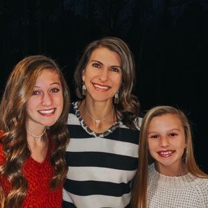 Meet your Posher, Elinor